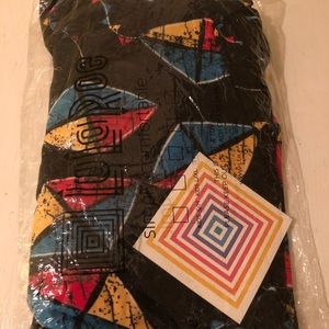 NWT Lularoe Kite Tall & Curvy Leggings